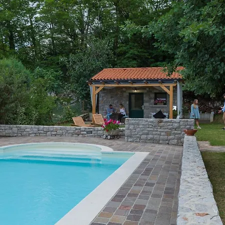 Villa 9B-The Tiny House Sežana Exterior foto